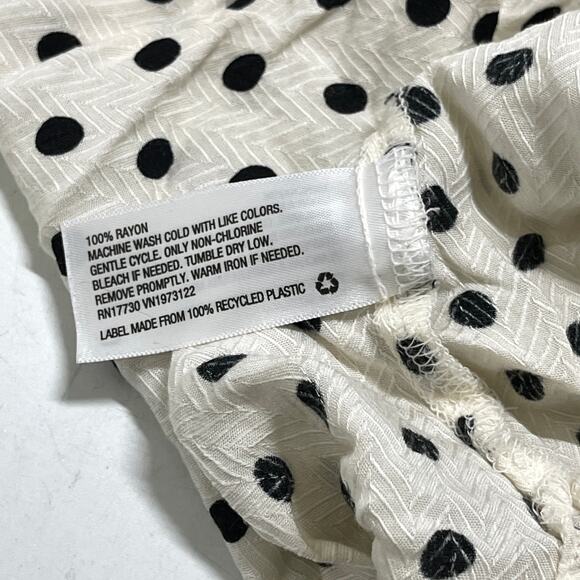 a new day Women Top Blouse XL Cream Black Polka Dots 100% Flutter Sleeves Office - Picture 7 of 7